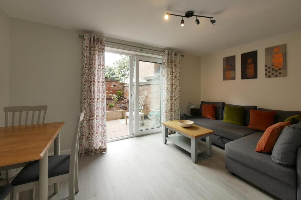Crewe Short Lets 8 Victoria Court, Crewe Lejlighed Eksteriør billede